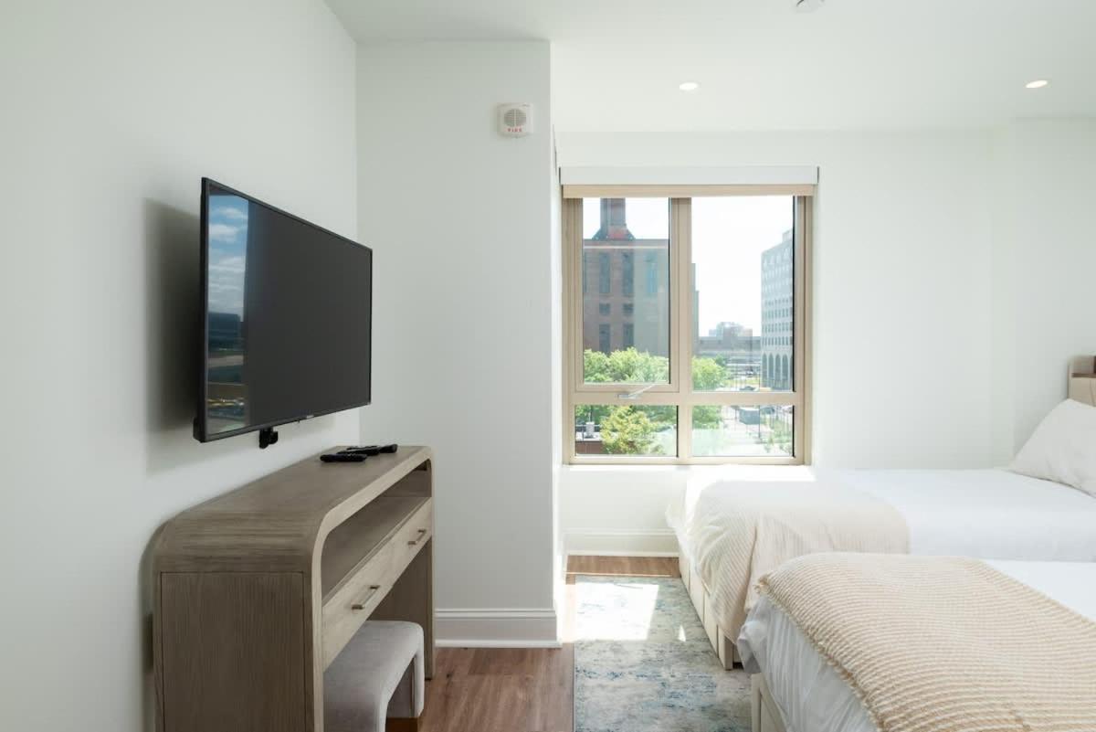 2br In Downtown & T-station Apartment *