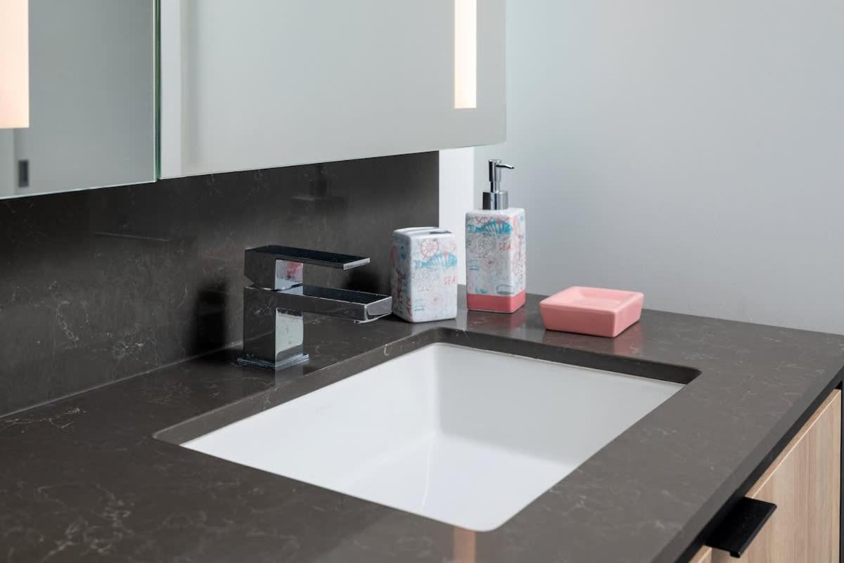 Apartment 2br In Downtown & T-station