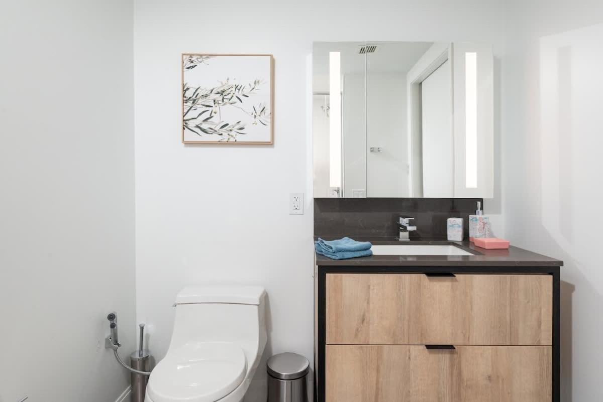 2br In Downtown & T-station Apartment