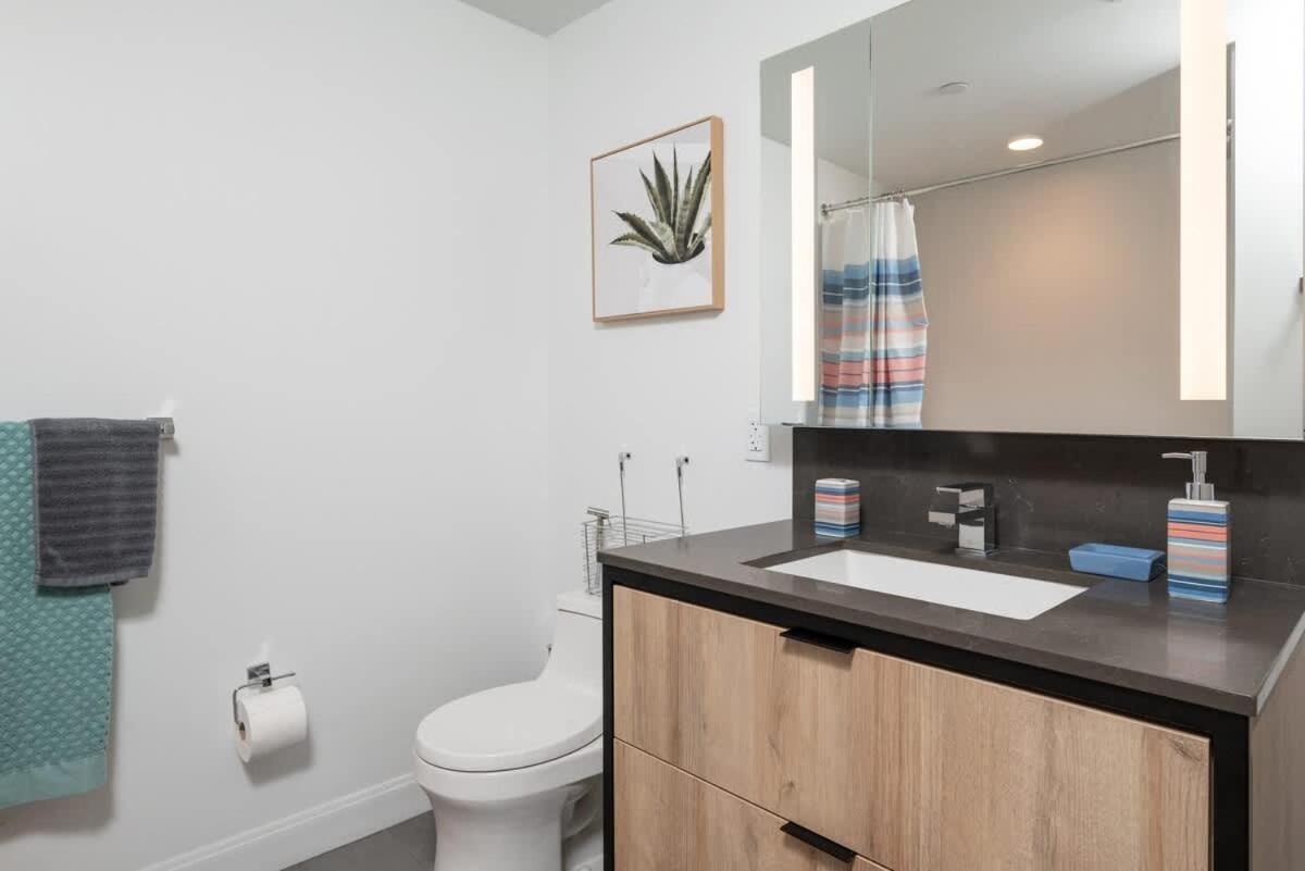 Apartment 2br In Downtown & T-station