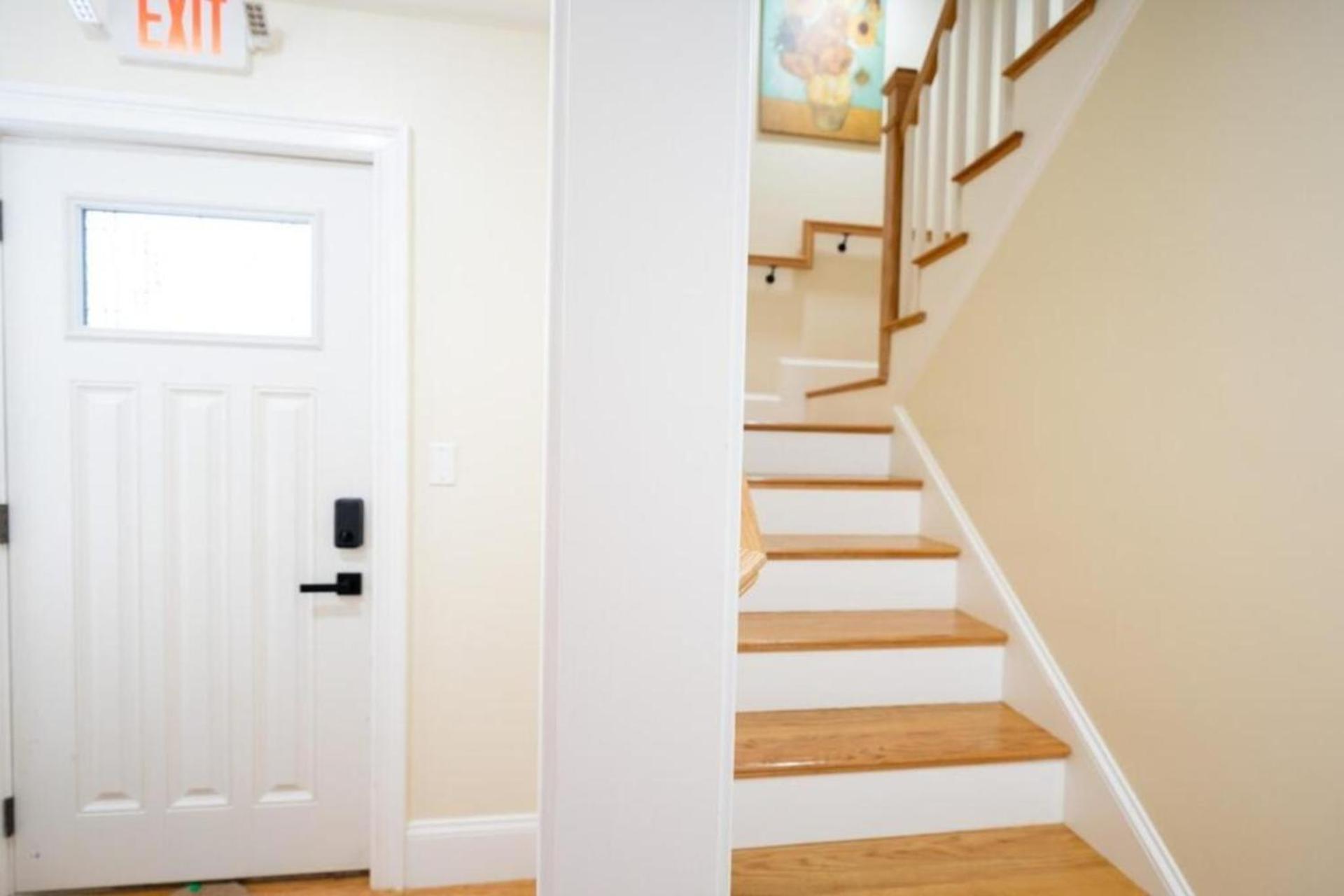 Apartment 558-3 3br - Modern Nest Near Franklin Park