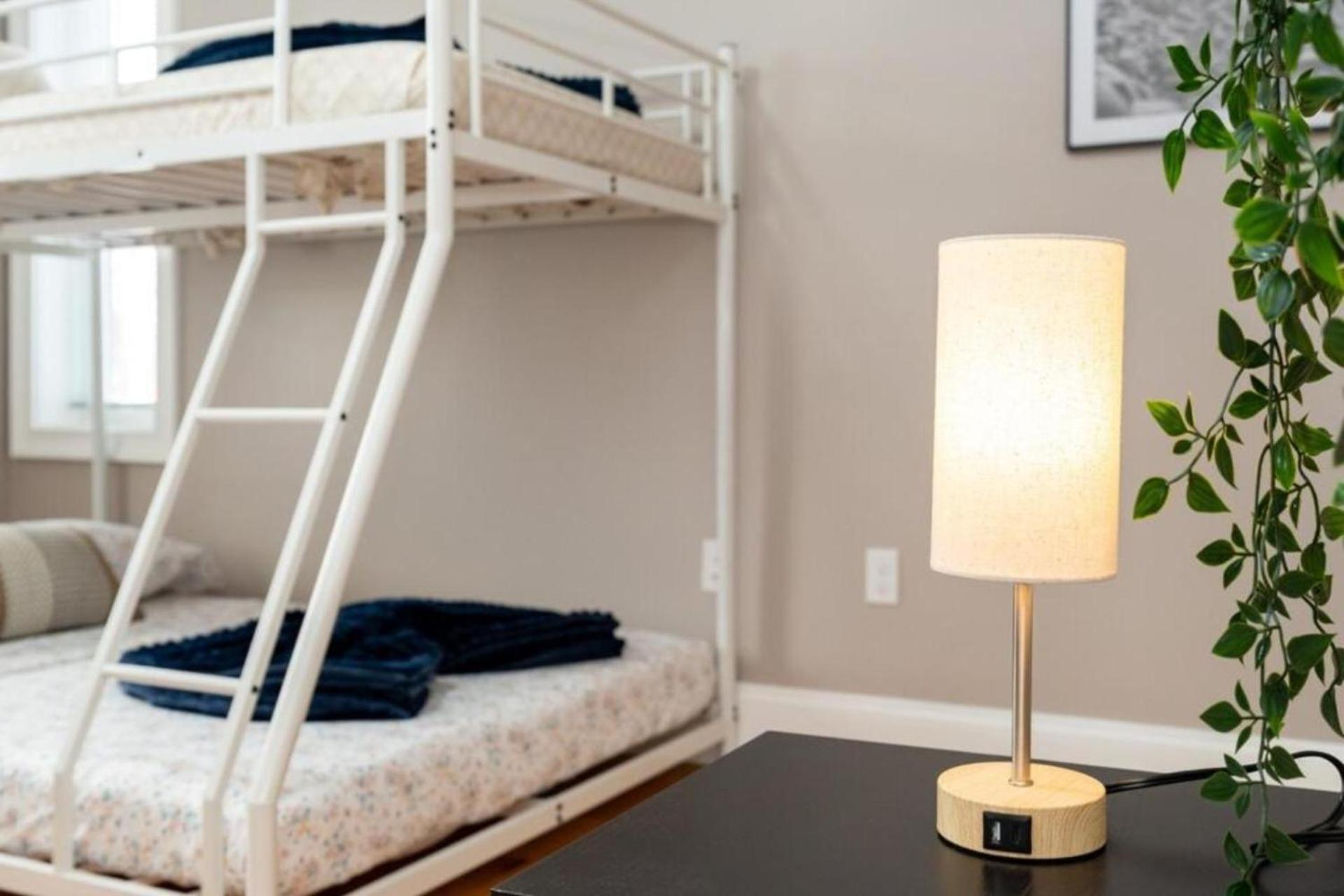 558-3 3br - Modern Nest Near Franklin Park *