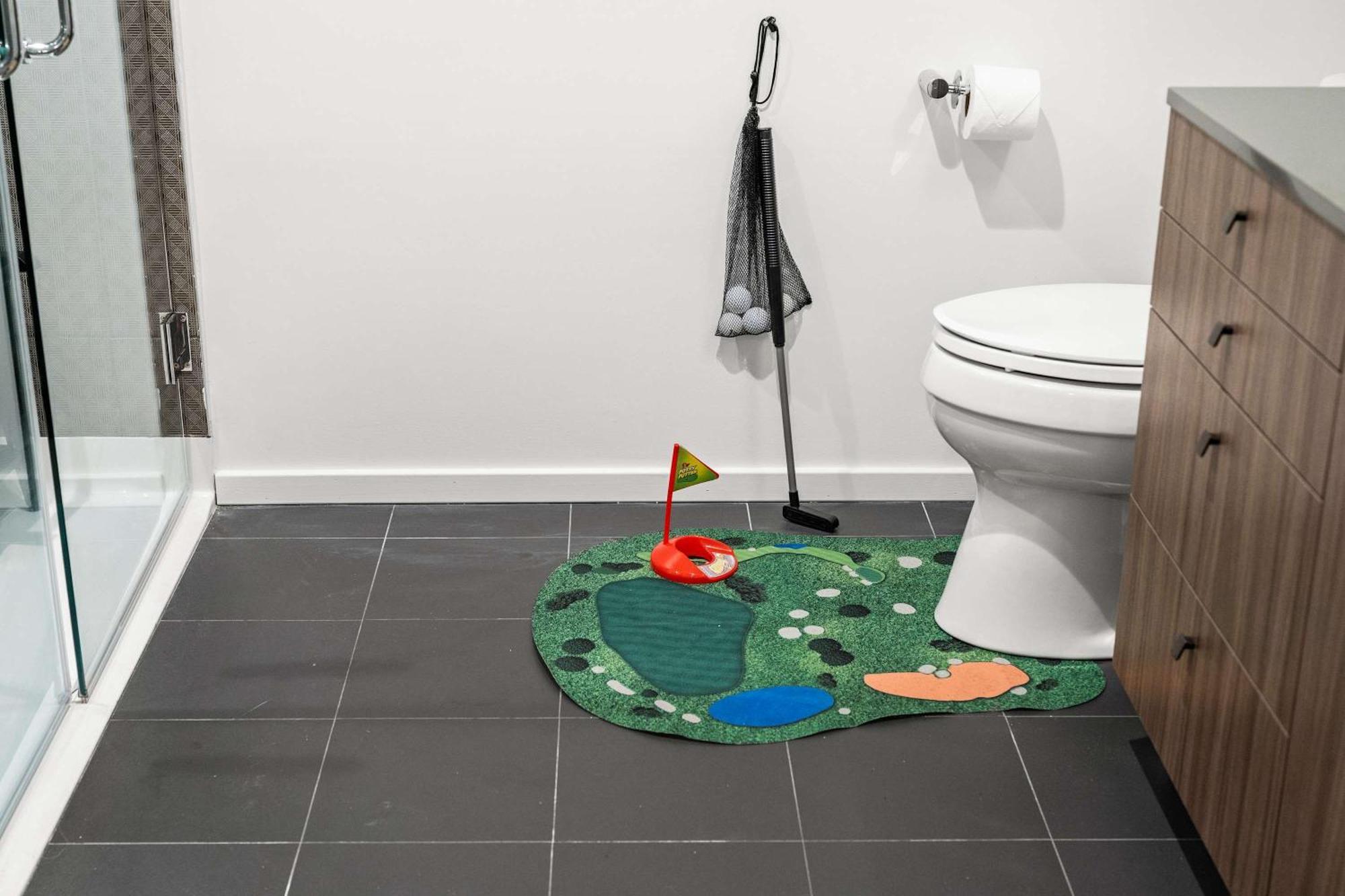 Family In With Pool Gym & Balcony - Perfect Apartment Boston