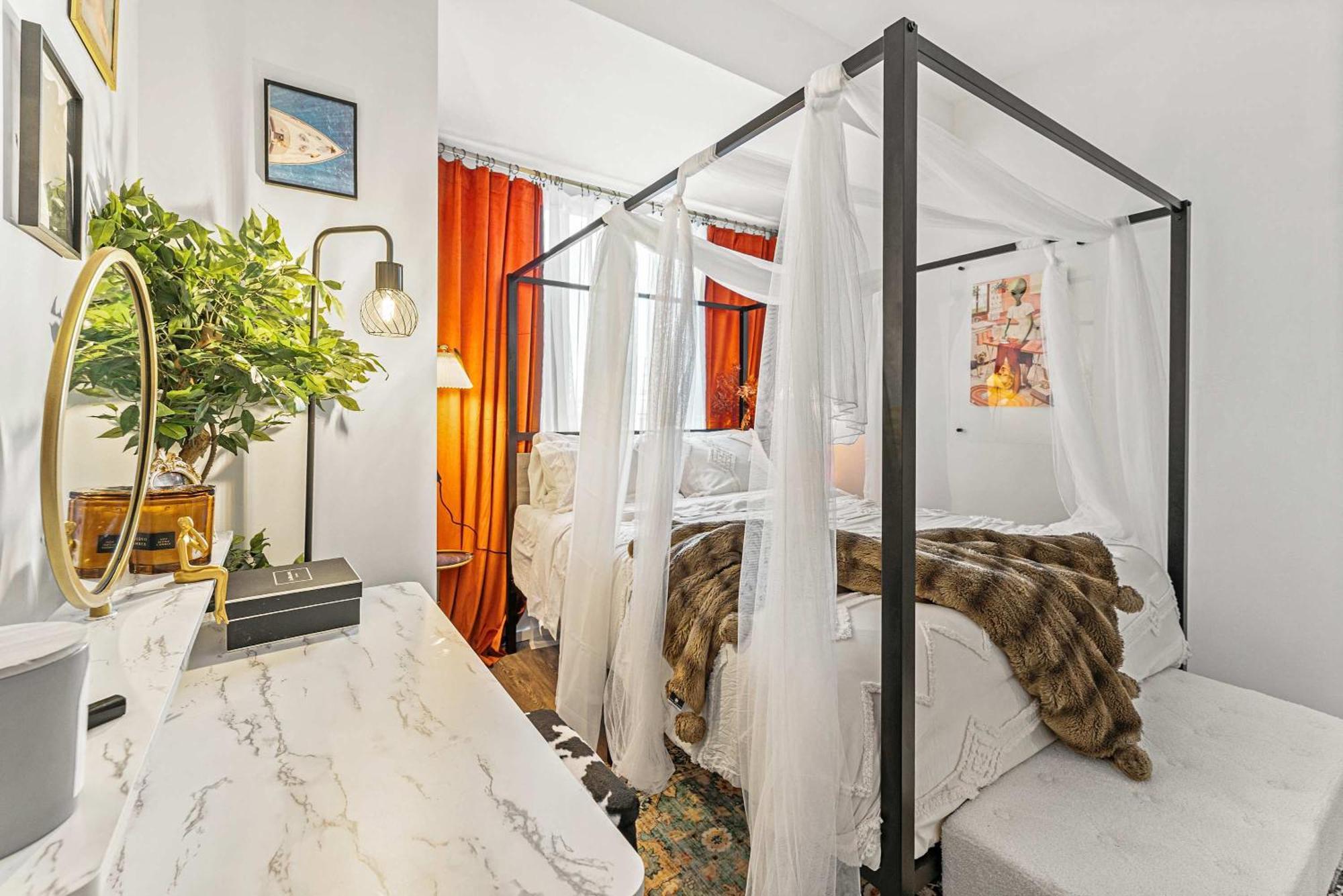 Apartment Family In With Pool Gym & Balcony - Perfect