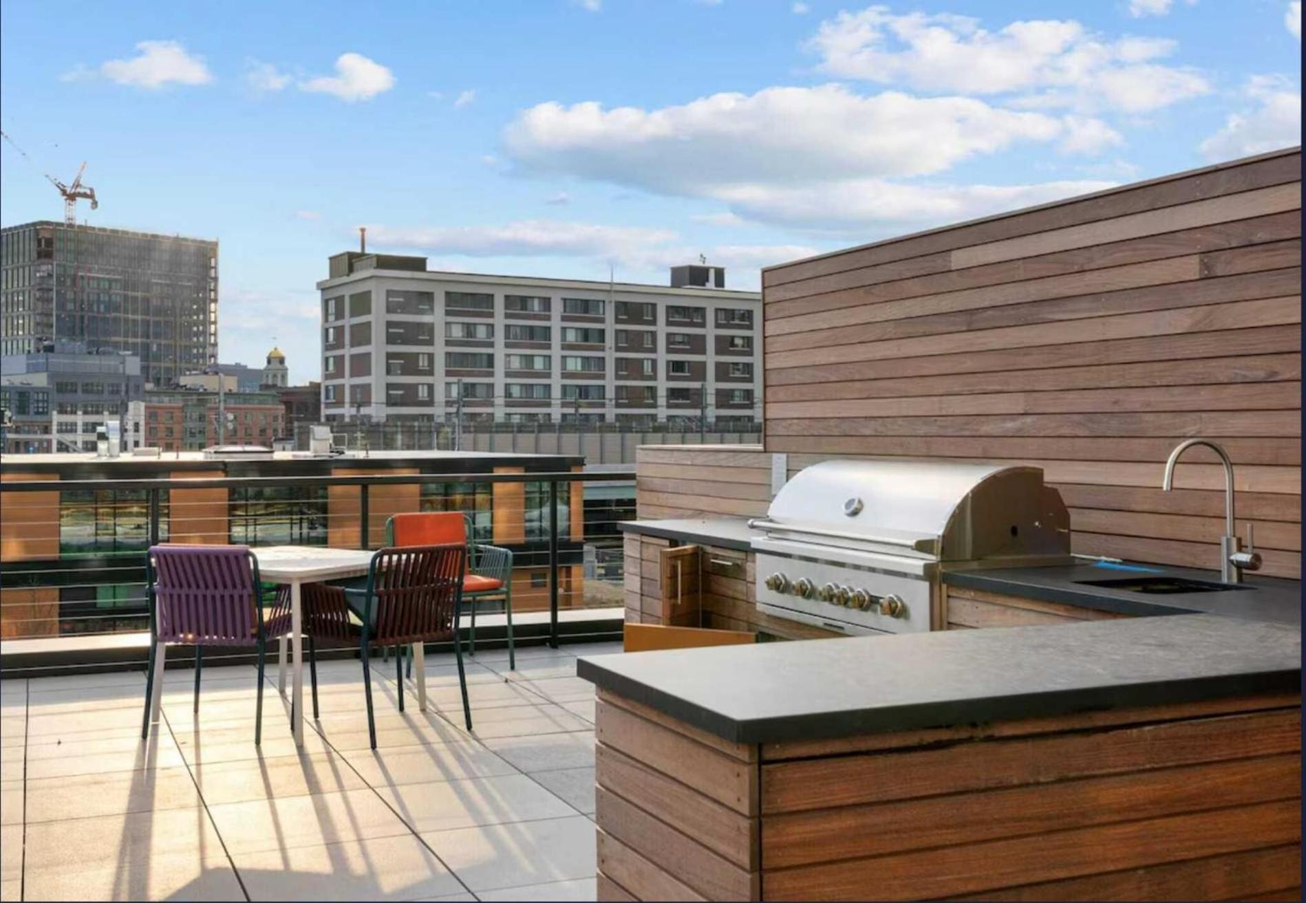 South End Ideal For Business Trips *