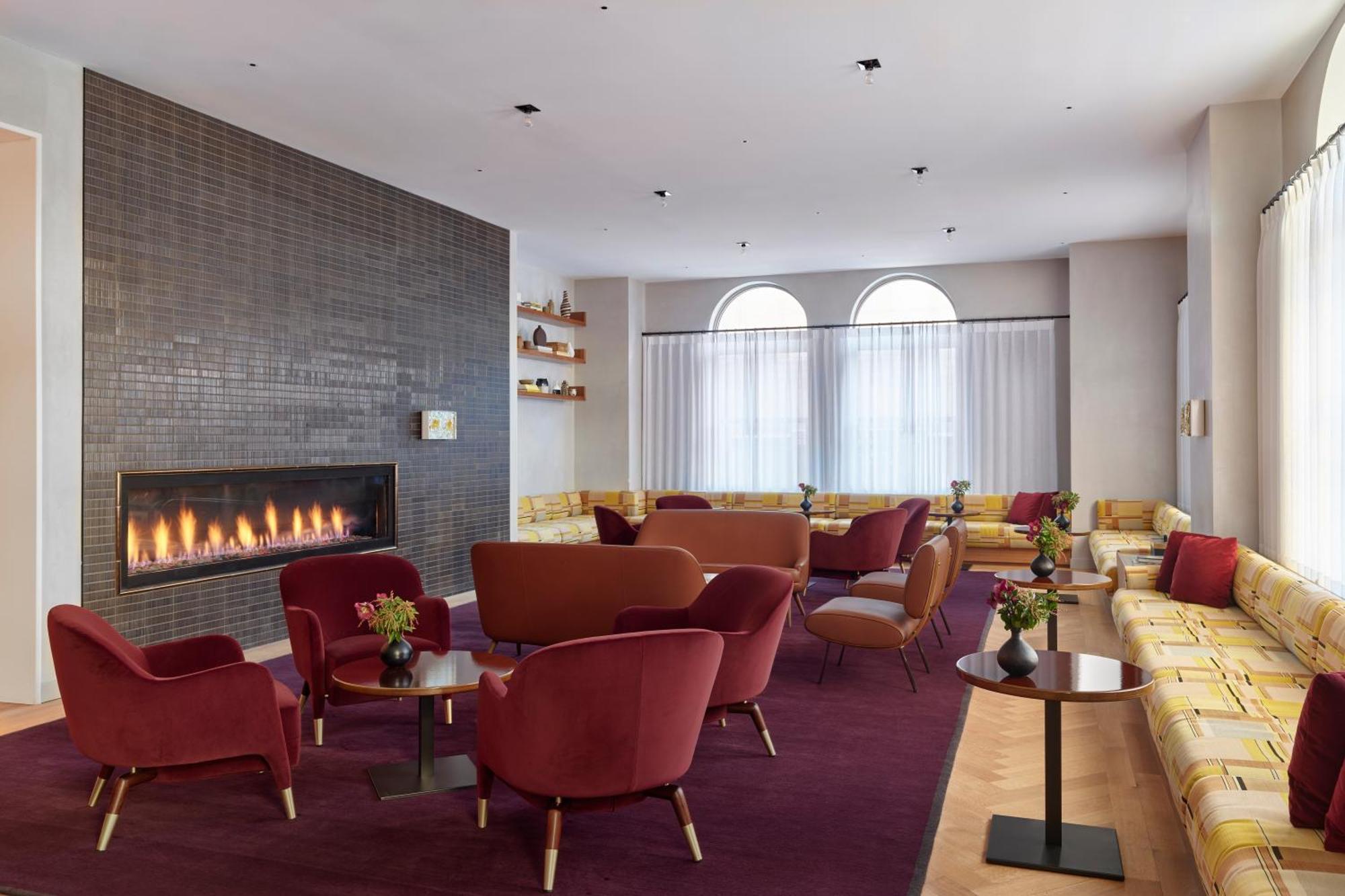 Hotel Aka Back Bay 4*