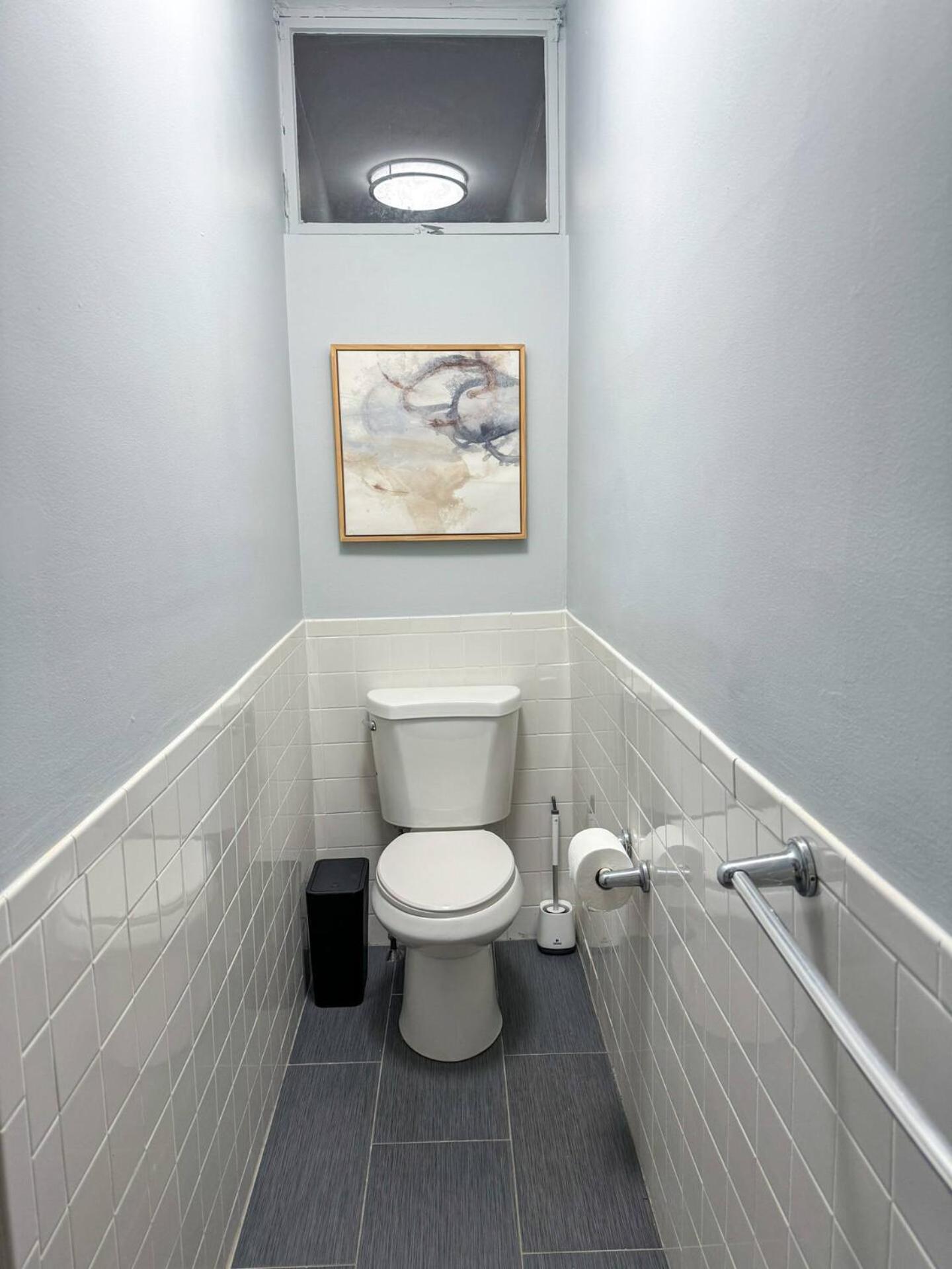 Spacious 3bed, 2bath, Near Hospitals & Transports Apartment Brookline