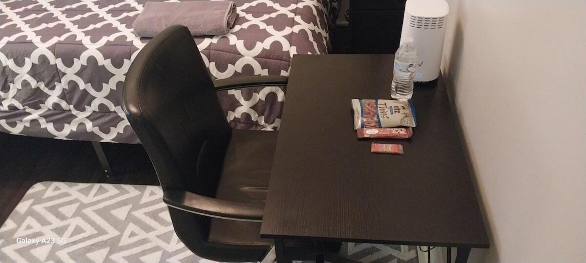 Bed & Breakfast In Fields Corner Area *