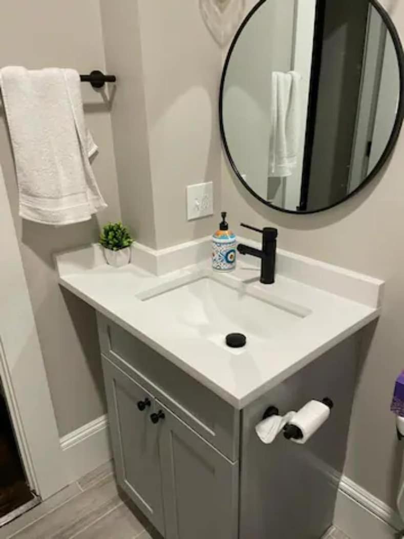 Bed & Breakfast In Fields Corner Area *