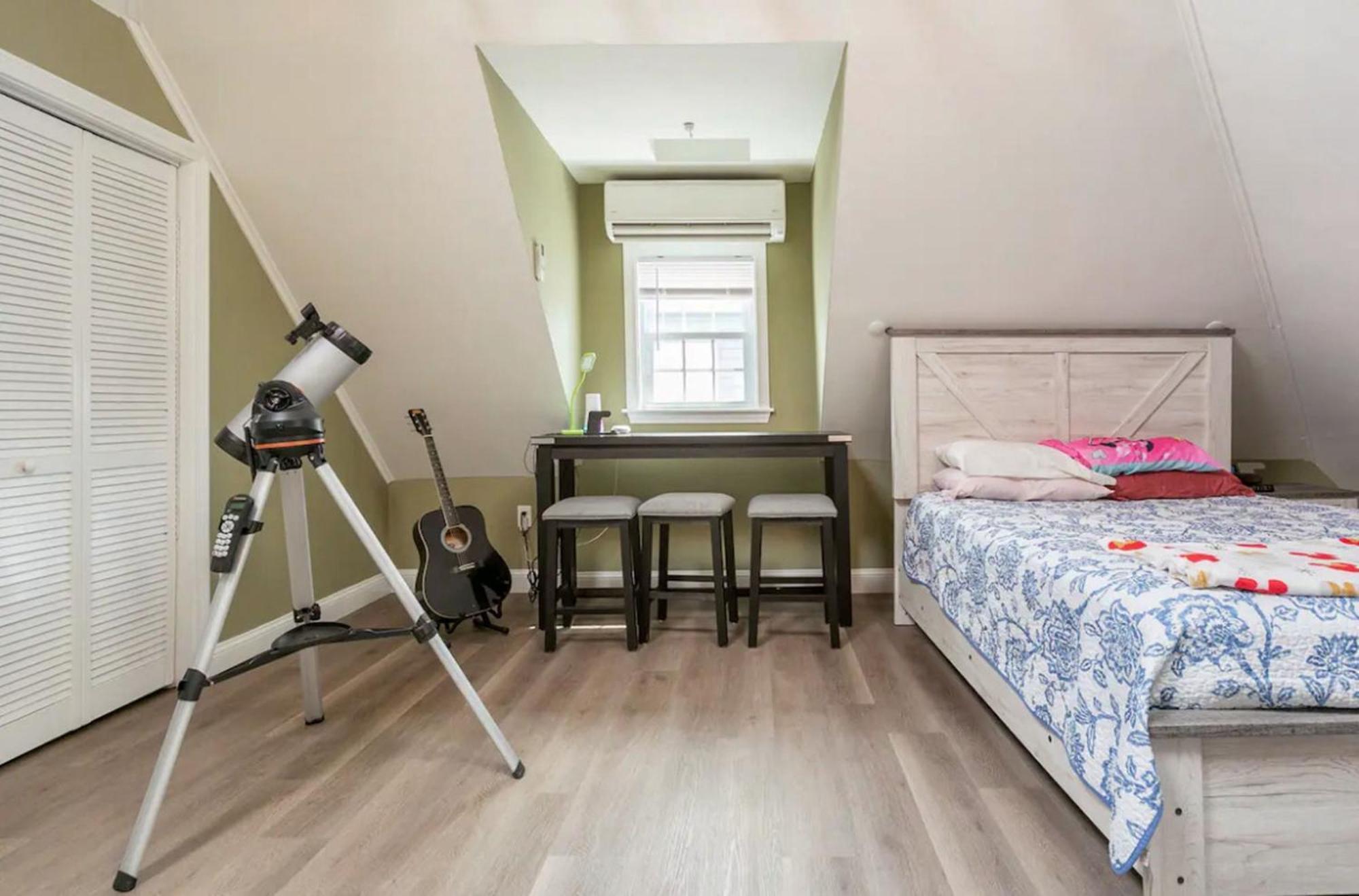 Large Open Concept In Zoo Franklin Park Near * Boston