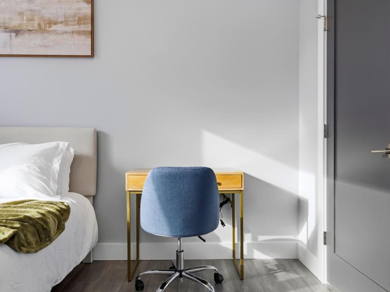 Luxe 3bd Brighton Apartment Boston