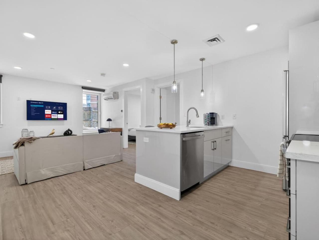 Luxury 2br In Near Harvard! Apartment *
