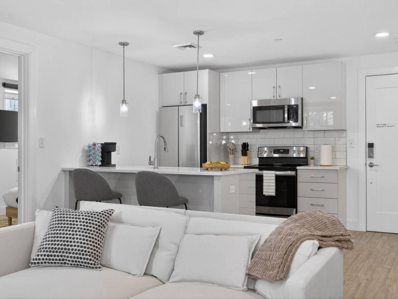 Apartment Luxury 2br In Near Harvard! Boston