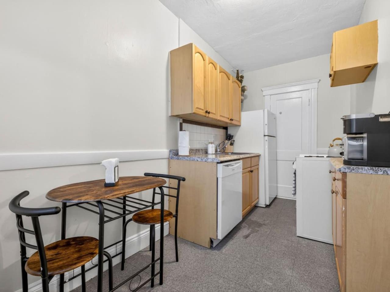 Luxe 1bd Apartment