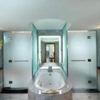 Mandarin Oriental,