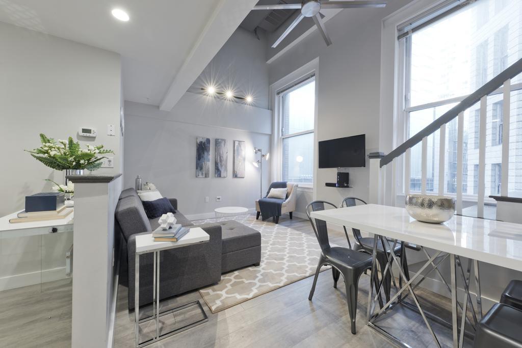 Two-bedroom On Washington Street Apt 403 *
