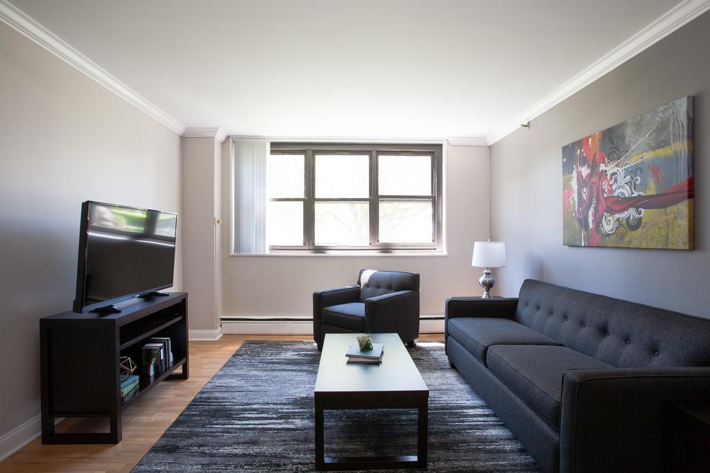 Two-bedroom On Columbia Road Apt 1d Apartment *