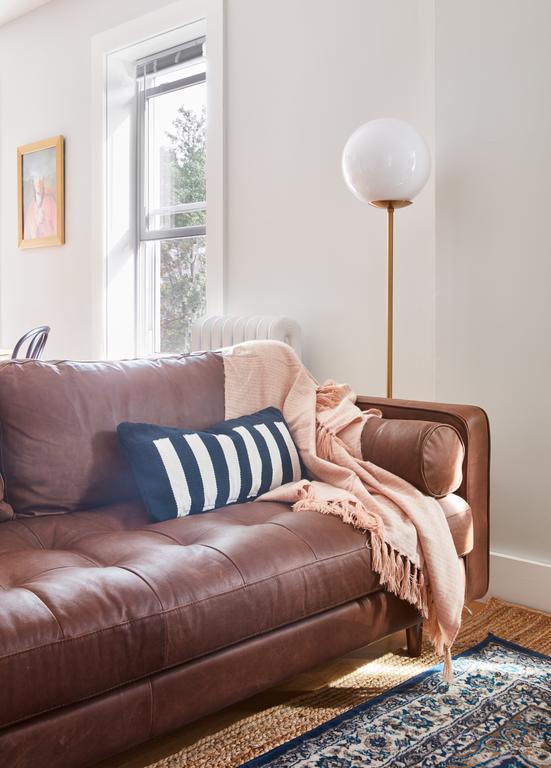 Three-bedroom On South Street Apt 5 Boston