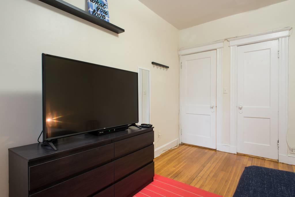 Family Close To Fenway Park With One Parking Spot - 8 Apartment Boston