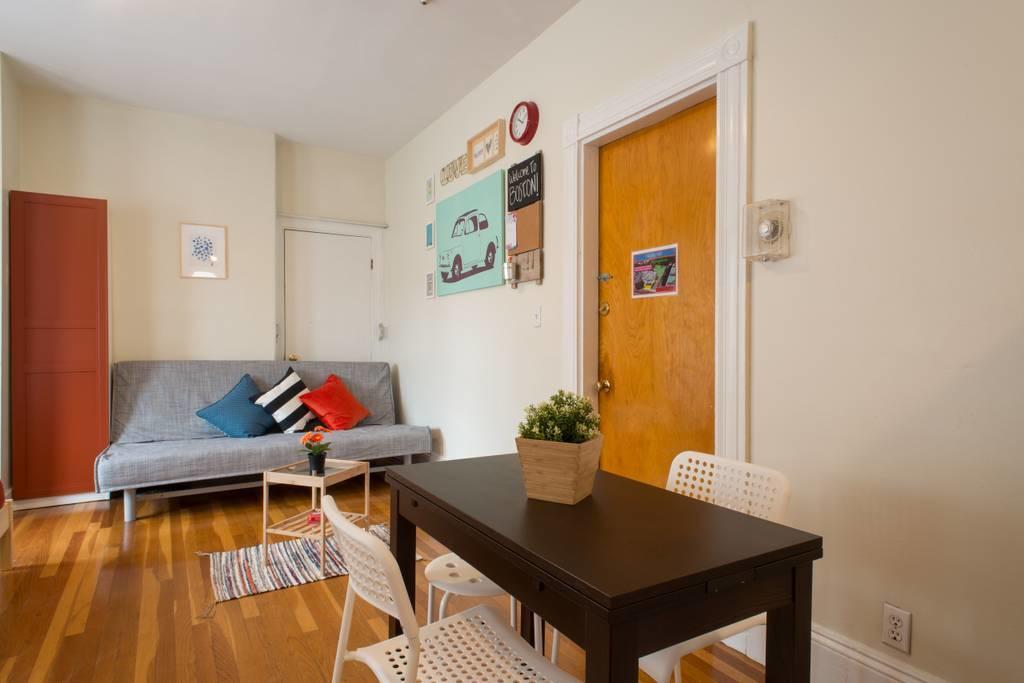 Apartment Affordable Studio With One Free Parking Spot Boston