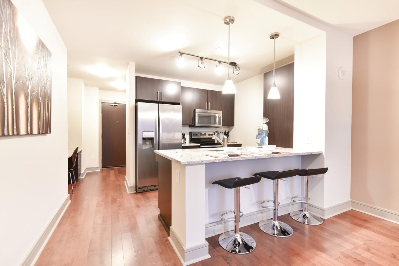 Global Luxury At Seaport * Boston