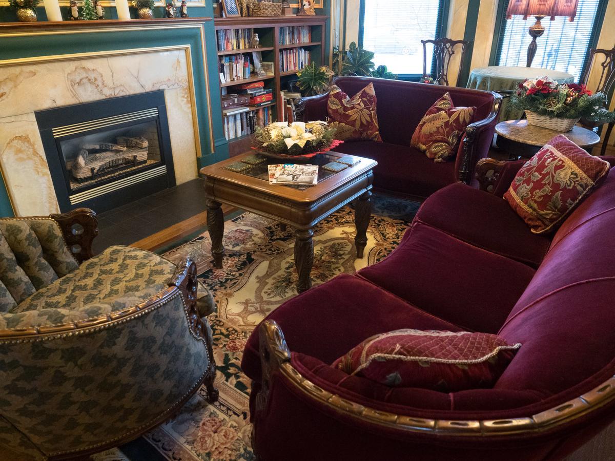 The Gryphon House 3*