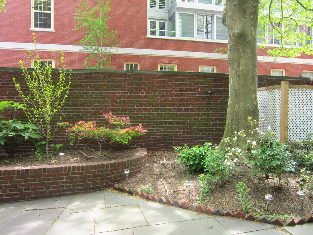 Hotel The Revolution