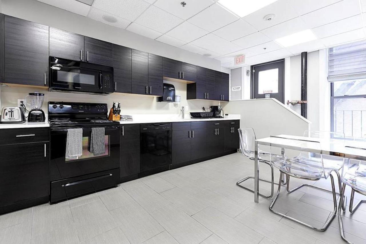 Apartment Temple Place 2+3 Boston