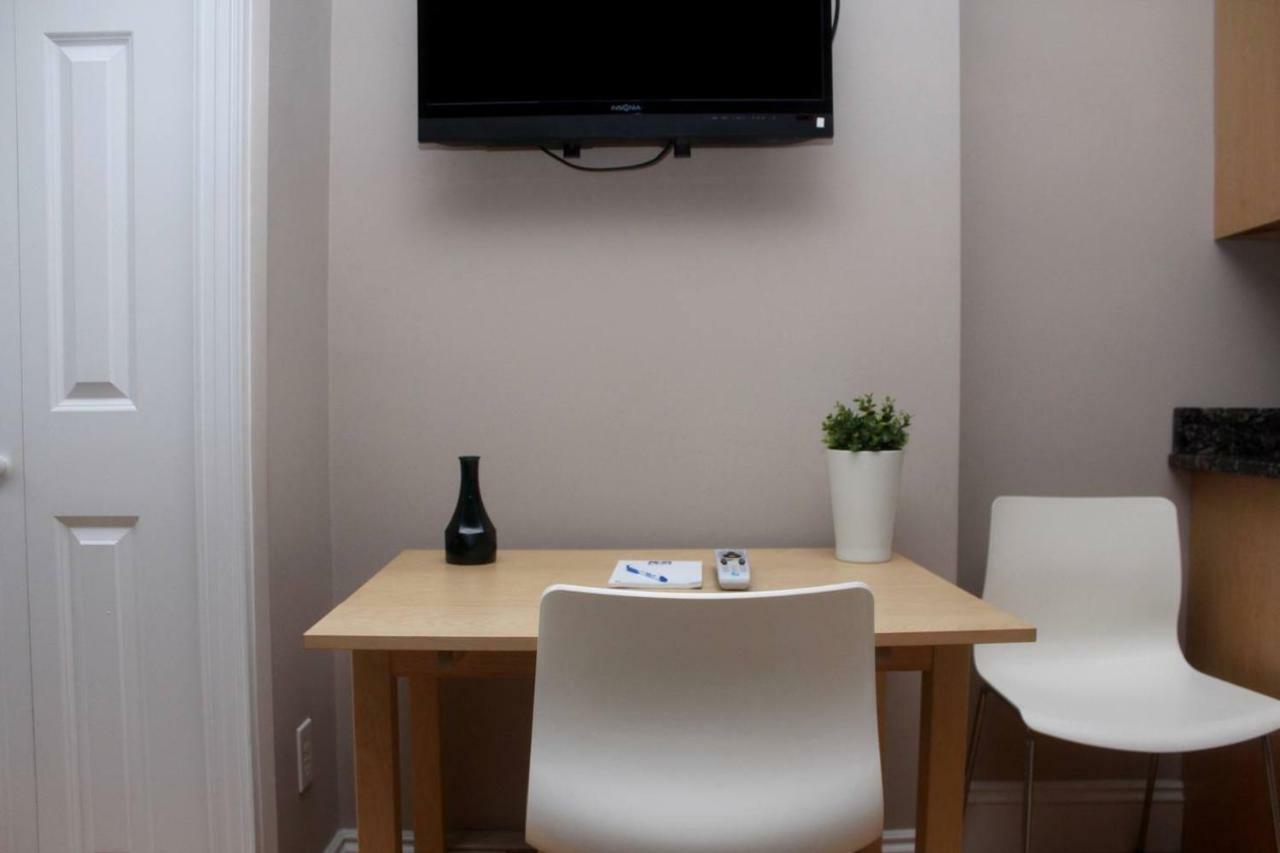 Apartment Stylish Downtown In The Southend, C.ave# 2