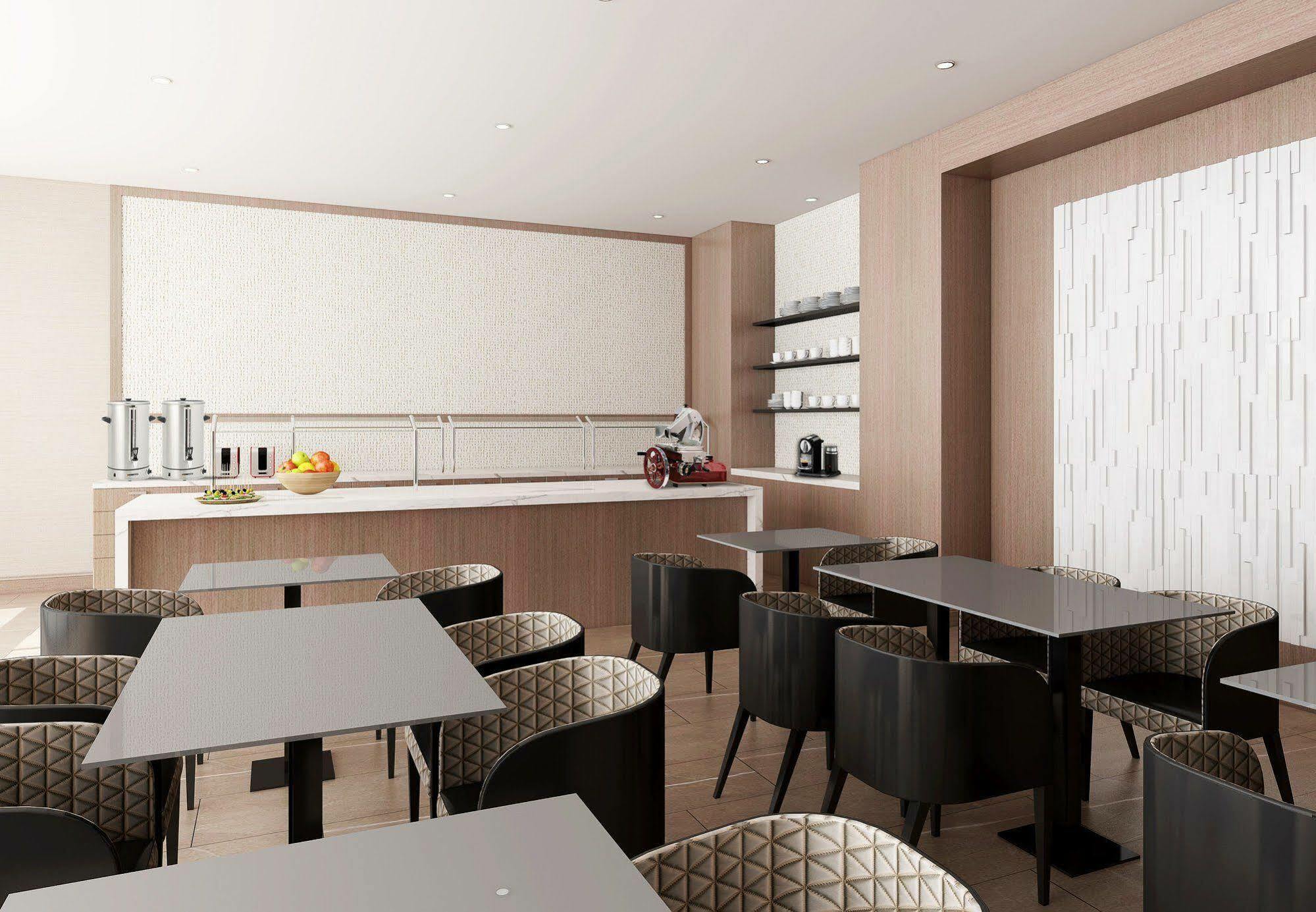 Hotel Ac By Marriott Downtown 4*