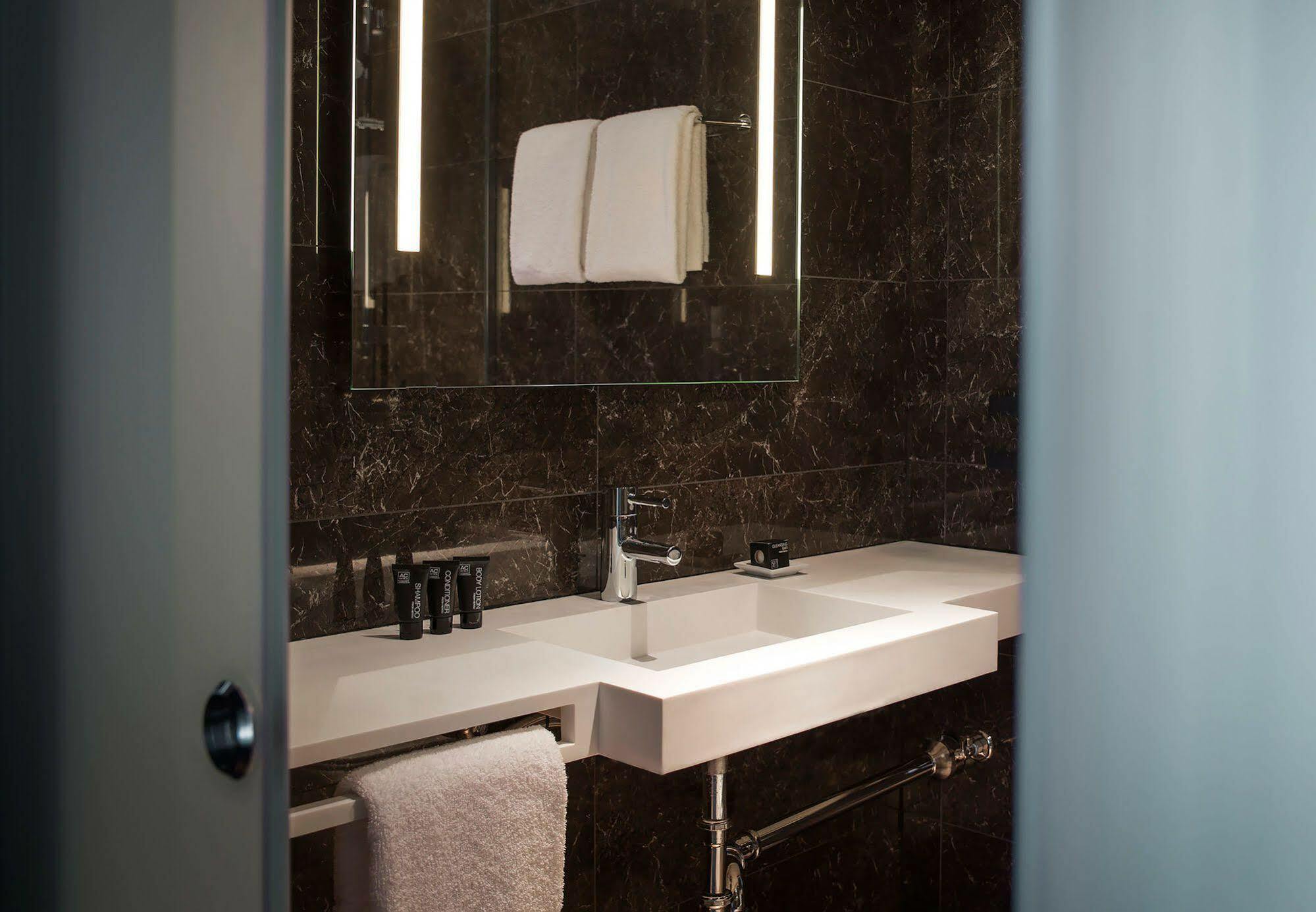 Ac By Marriott Downtown Hotel Boston