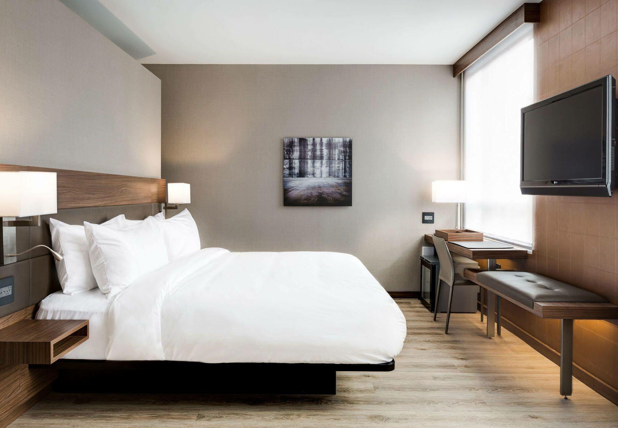 Ac By Marriott Downtown