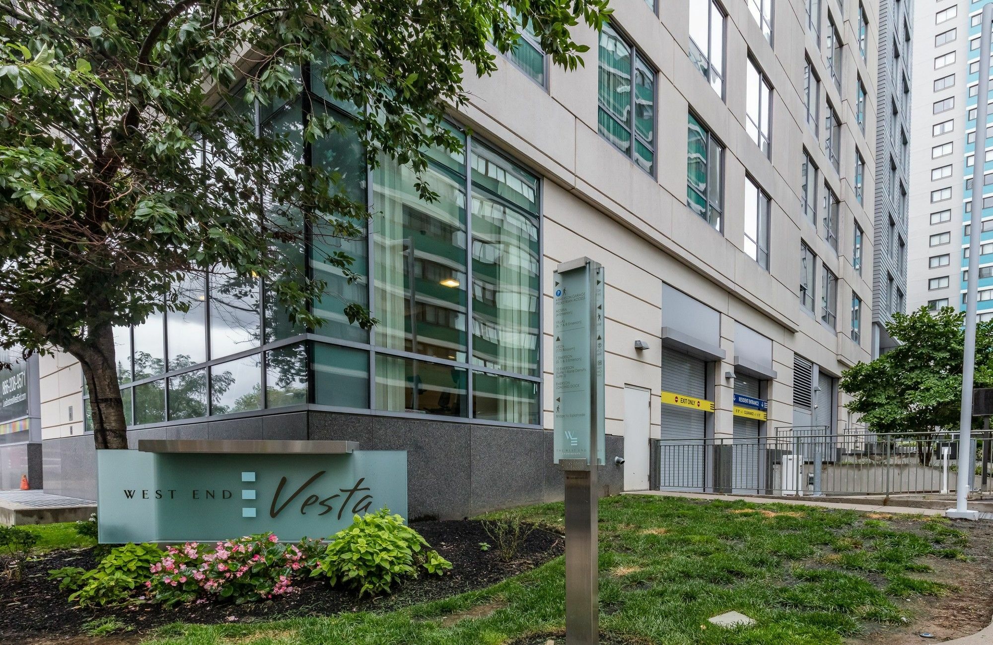 Global Luxury At West End Boston