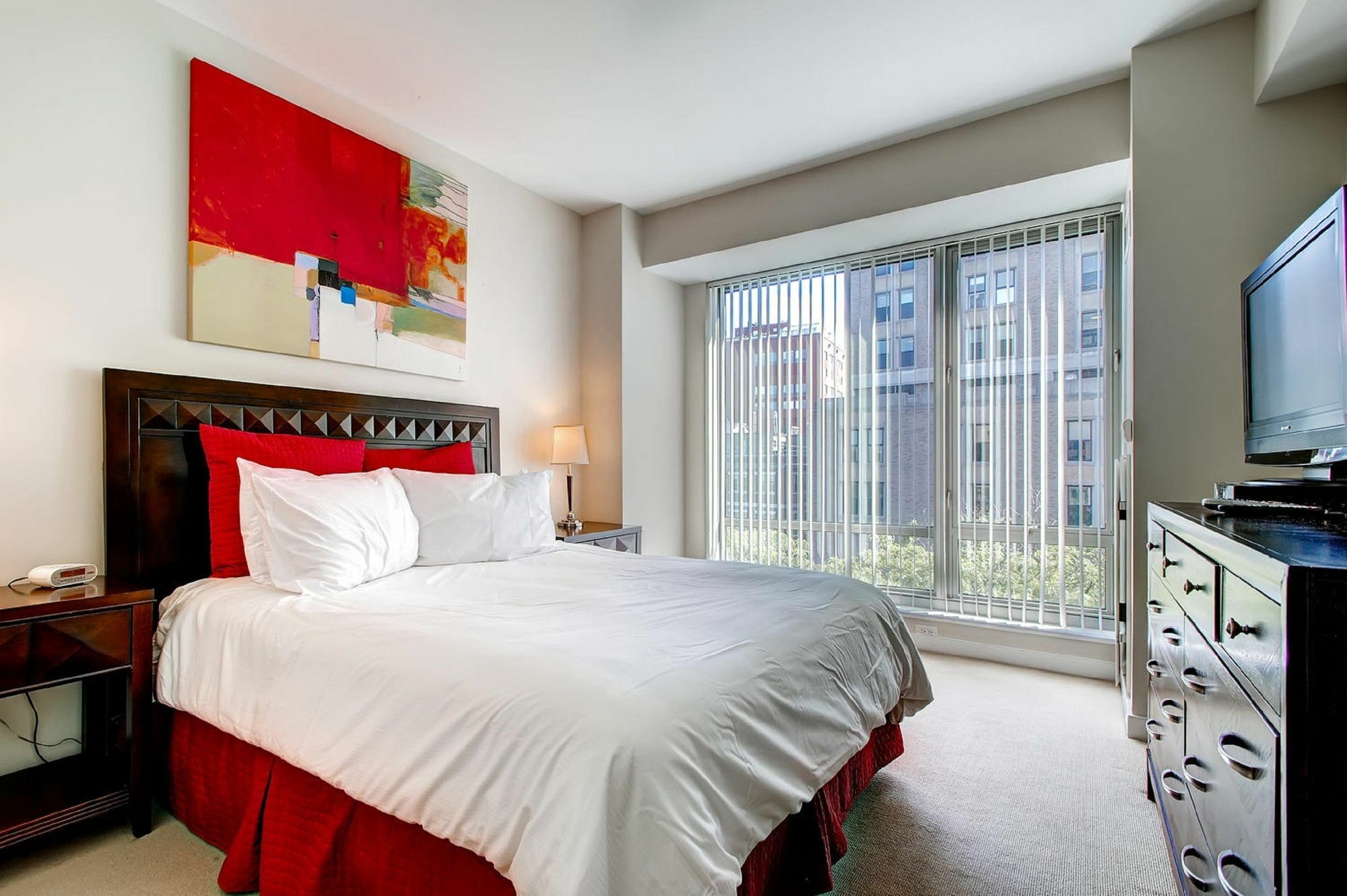 Global Luxury At West End Boston