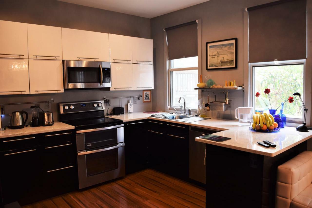 Private Rooms, Shared Bath In A Private Minutes From Logan Airport