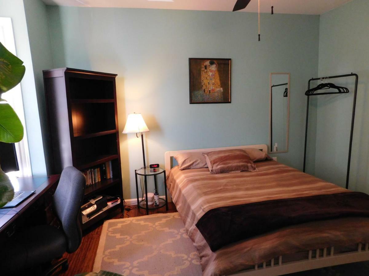 Private Rooms, Shared Bath In A Private Minutes From Logan Airport *