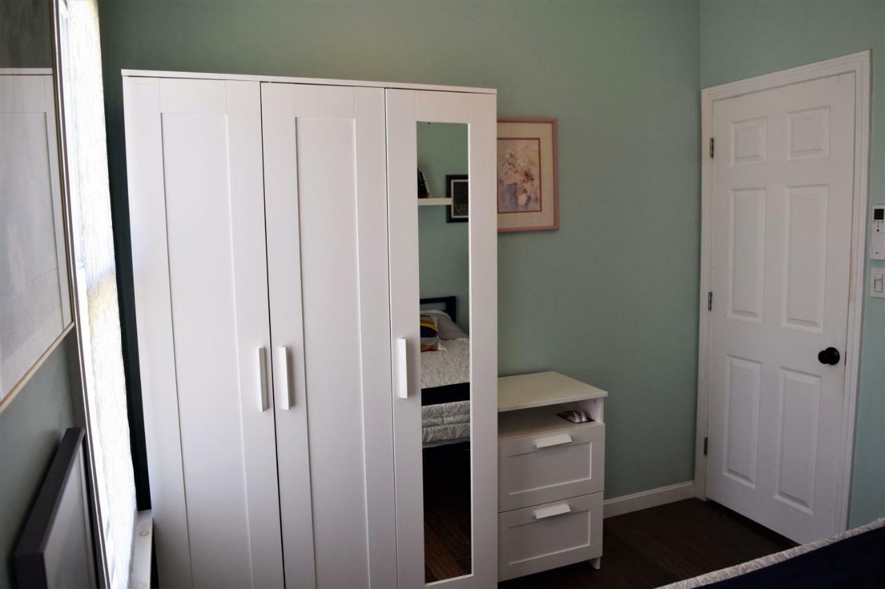 Homestay Private Rooms, Shared Bath In A Private Minutes From Logan Airport