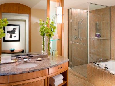 Mandarin Oriental, Hotel