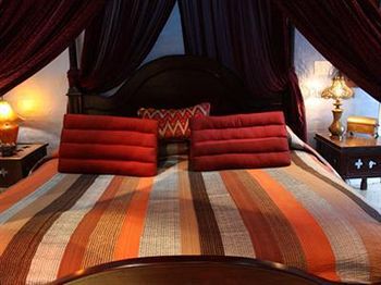 Bed & Breakfast Moroccan Boutique Boston