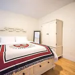 The - Multiple Floorplans Apartment Boston