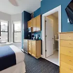Centrally Located In The Southend, #25 3* Boston