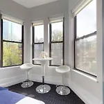 Centrally Located In The Southend, #25 Aparthotel 3*