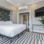 J Miller Flats By Thatch