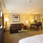 Hampton & Crosstown Center Hotel