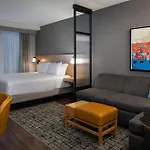 Hyatt Place Boston/seaport District 3* Boston