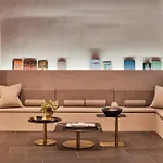 Omni At The Seaport 4*