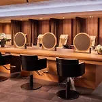 Omni At The Seaport 4*
