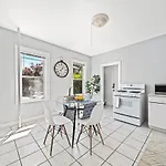 Apartment Cozy Up In 5br Near Charming Oak Square Boston