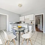 Apartment Cozy Up In 5br Near Charming Oak Square