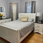 Luxury 2 Bedroom Private Apartment